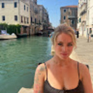 Meet your Posher, Catherine